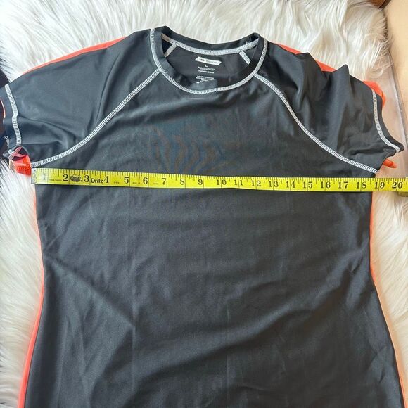 Oxide Short Sleeve Rash Guard Bundle Size Large - Picture 4 of 8